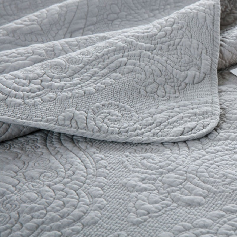 Three-Piece Embossed Coverlet Bedspread Set